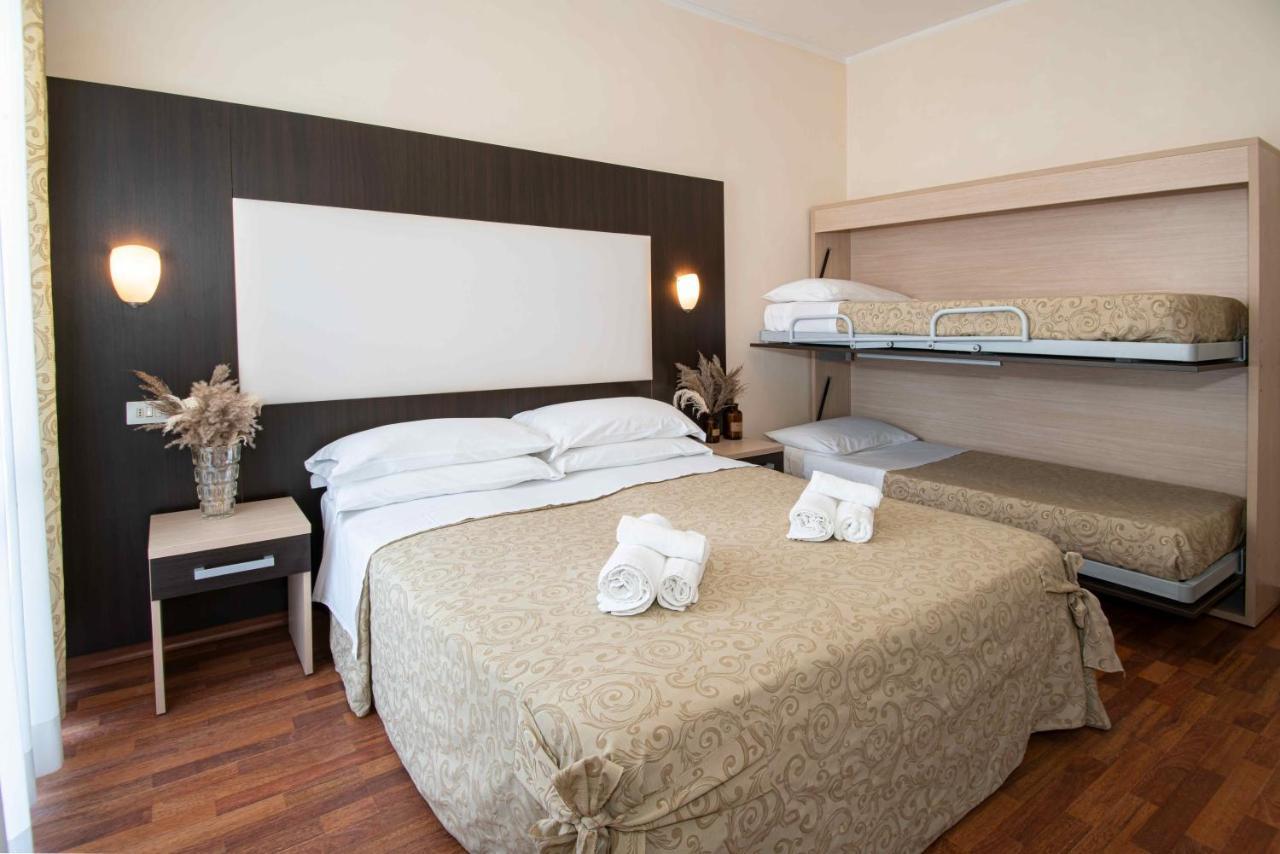 Baby Hotel