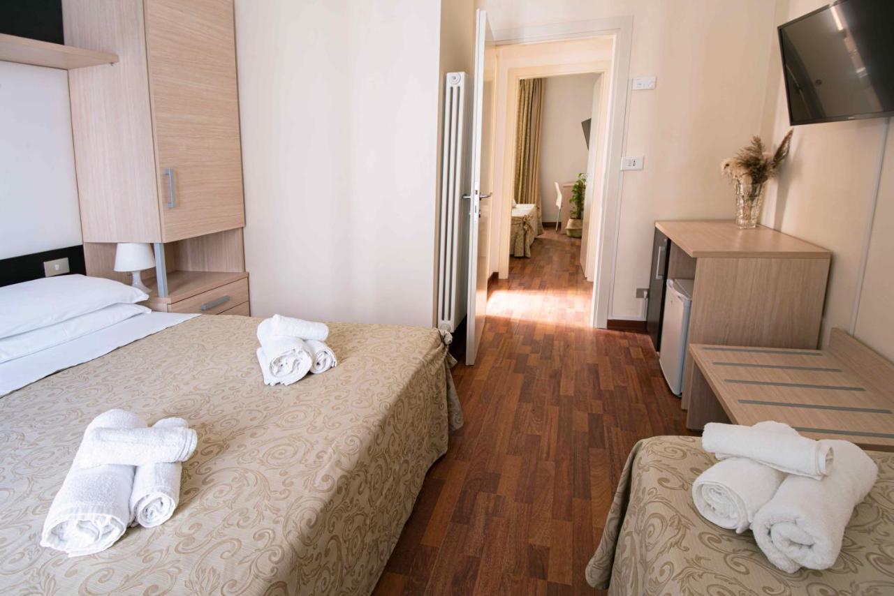 Baby Hotel